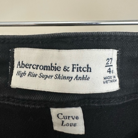 Women’s Abercrombie Skinny Jeans - Picture 3 of 3